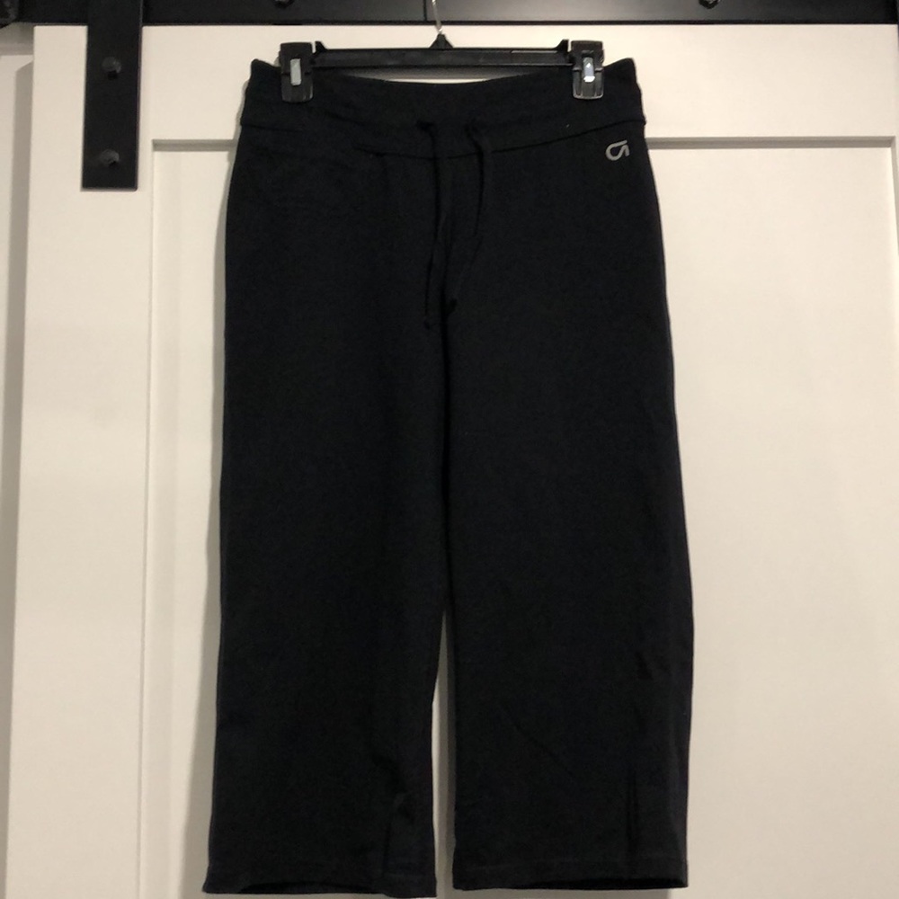 GAP Body Fit wide leg cropped exercise pant stretch leggings women’s size XS